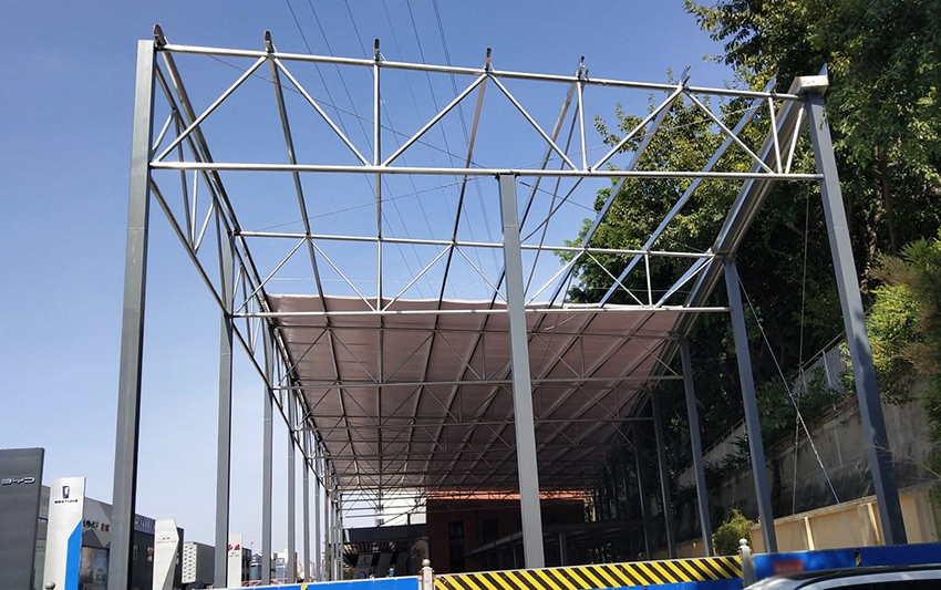 ���̰���